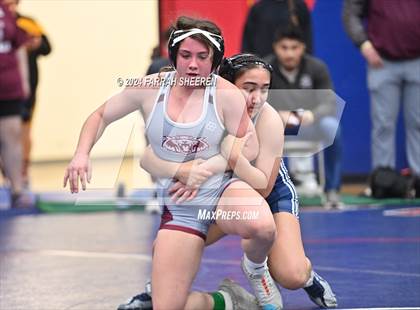 Thumbnail 1 in Region 2 - 6A Championship photogallery.