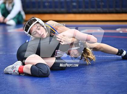 Thumbnail 2 in Region 2 - 6A Championship photogallery.
