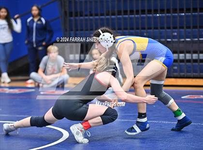Thumbnail 1 in Region 2 - 6A Championship photogallery.