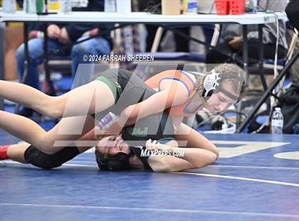 Thumbnail 2 in Region 2 - 6A Championship photogallery.
