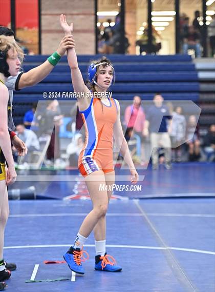Thumbnail 1 in Region 2 - 6A Championship photogallery.
