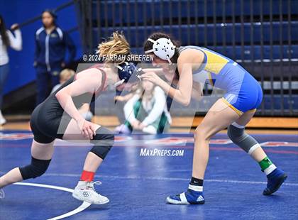 Thumbnail 2 in Region 2 - 6A Championship photogallery.