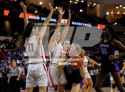 Thumbnail 1 in Omaha Central vs. Millard South (Metro Tournament Final) photogallery.