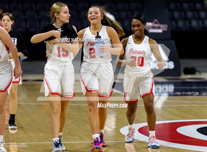 Thumbnail 1 in Omaha Central vs. Millard South (Metro Tournament Final) photogallery.