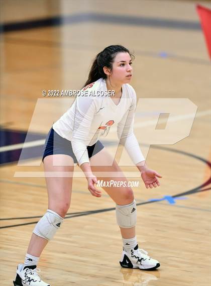 Thumbnail 3 in Cypress Ranch vs. Seven Lakes photogallery.