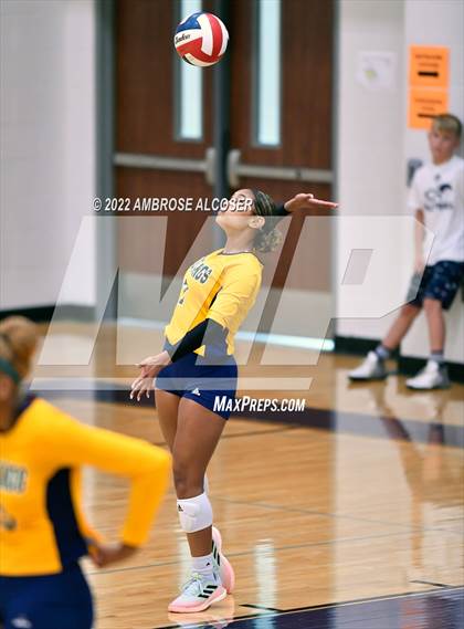 Thumbnail 3 in Cypress Ranch vs. Seven Lakes photogallery.