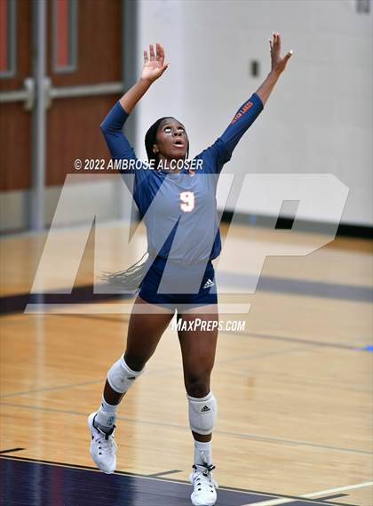 Thumbnail 2 in Cypress Ranch vs. Seven Lakes photogallery.