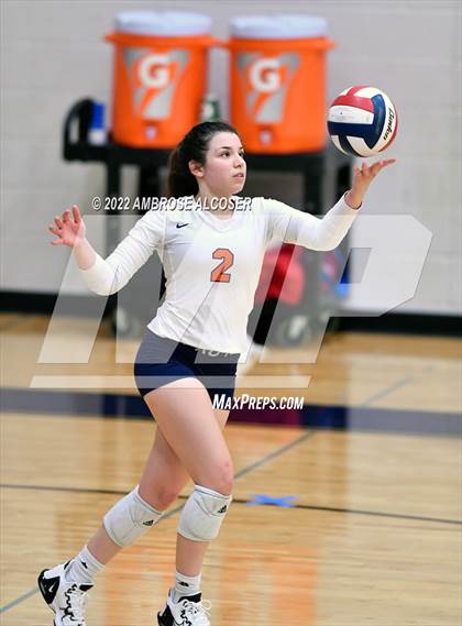 Thumbnail 3 in Cypress Ranch vs. Seven Lakes photogallery.
