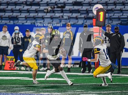 Thumbnail 2 in Swainsboro vs. Prince Avenue Christian (GHSA 1A Division 1 Final) photogallery.