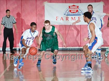 Thumbnail 2 in St. Joseph Notre Dame vs. Branson (CIF NCS D5 Final) photogallery.