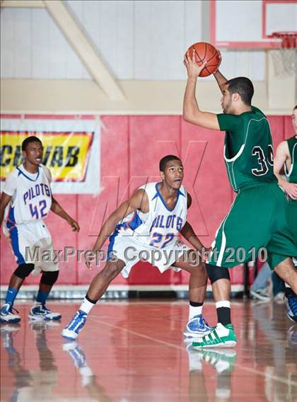 Thumbnail 1 in St. Joseph Notre Dame vs. Branson (CIF NCS D5 Final) photogallery.