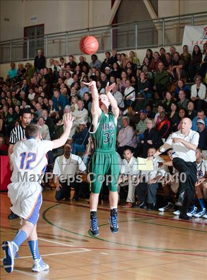 Thumbnail 2 in St. Joseph Notre Dame vs. Branson (CIF NCS D5 Final) photogallery.