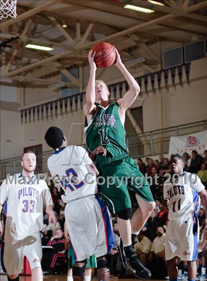 Thumbnail 2 in St. Joseph Notre Dame vs. Branson (CIF NCS D5 Final) photogallery.
