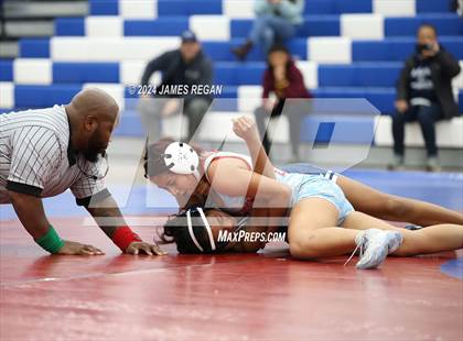 Thumbnail 1 in Carlmont @ Hillsdale photogallery.