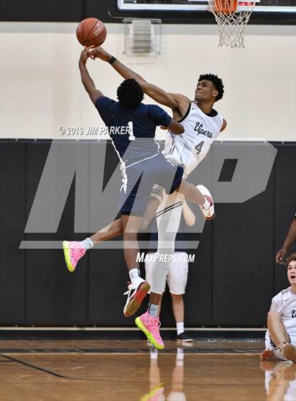 Thumbnail 2 in Hendrickson @ Vandegrift photogallery.