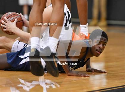 Thumbnail 1 in Hendrickson @ Vandegrift photogallery.