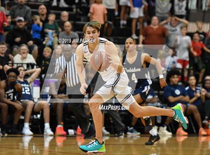 Thumbnail 2 in Hendrickson @ Vandegrift photogallery.