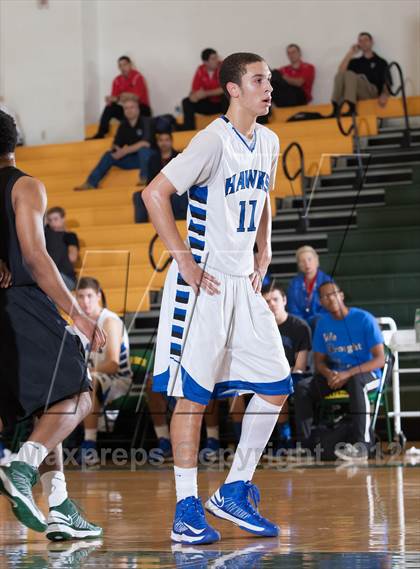 Thumbnail 3 in Berkner vs Hebron (Carrollton-Farmers Branch Basketball Classic) photogallery.