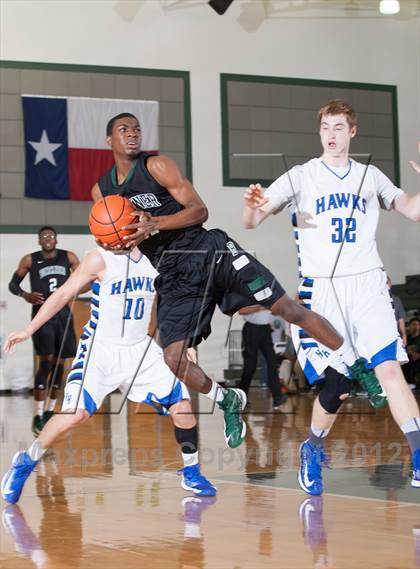 Thumbnail 3 in Berkner vs Hebron (Carrollton-Farmers Branch Basketball Classic) photogallery.