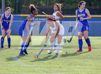 Thumbnail 2 in Oscar Smith vs Grassfield photogallery.