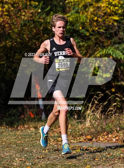 Thumbnail 3 in IHSAA Boys Cross Country Regionals photogallery.