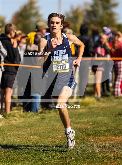 Thumbnail 2 in IHSAA Boys Cross Country Regionals photogallery.