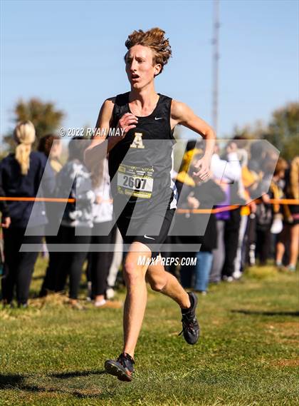 Thumbnail 2 in IHSAA Boys Cross Country Regionals photogallery.
