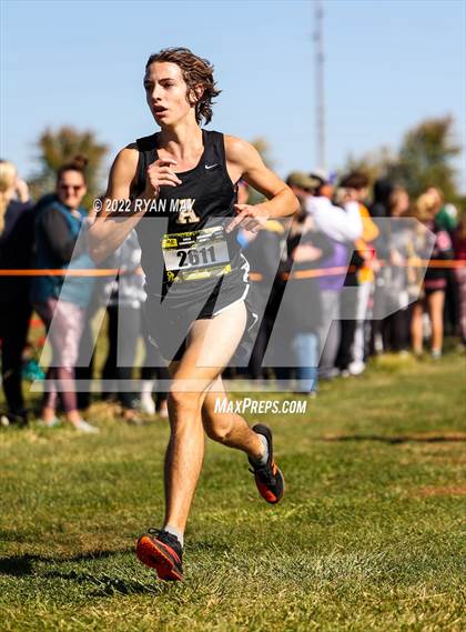 Thumbnail 2 in IHSAA Boys Cross Country Regionals photogallery.