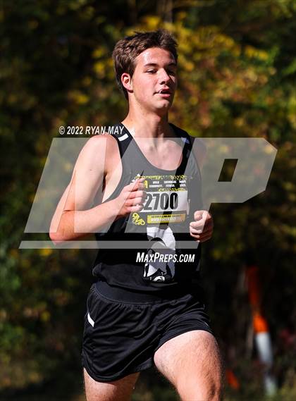 Thumbnail 2 in IHSAA Boys Cross Country Regionals photogallery.