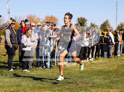 Thumbnail 2 in IHSAA Boys Cross Country Regionals photogallery.