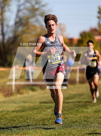 Thumbnail 2 in IHSAA Boys Cross Country Regionals photogallery.