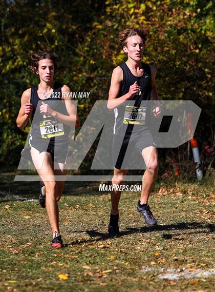 Thumbnail 1 in IHSAA Boys Cross Country Regionals photogallery.