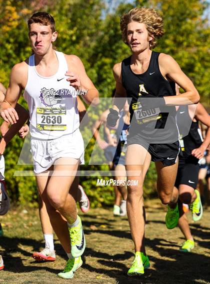 Thumbnail 2 in IHSAA Boys Cross Country Regionals photogallery.