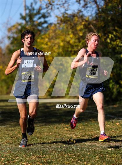 Thumbnail 1 in IHSAA Boys Cross Country Regionals photogallery.