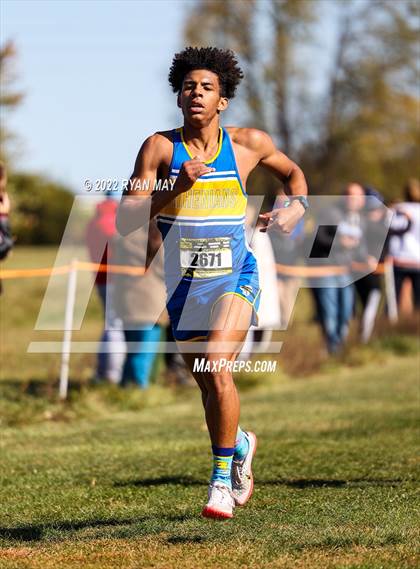 Thumbnail 2 in IHSAA Boys Cross Country Regionals photogallery.