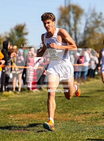 Thumbnail 3 in IHSAA Boys Cross Country Regionals photogallery.