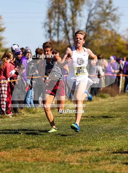 Thumbnail 3 in IHSAA Boys Cross Country Regionals photogallery.