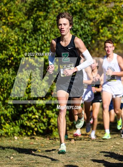 Thumbnail 3 in IHSAA Boys Cross Country Regionals photogallery.