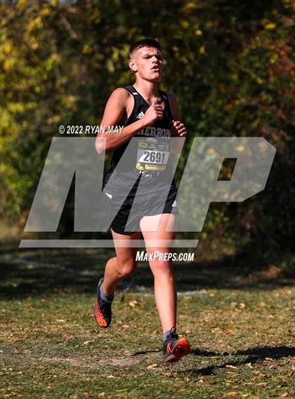 Thumbnail 1 in IHSAA Boys Cross Country Regionals photogallery.