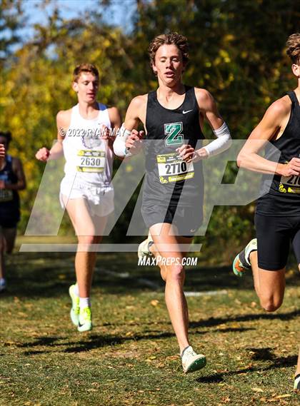 Thumbnail 1 in IHSAA Boys Cross Country Regionals photogallery.
