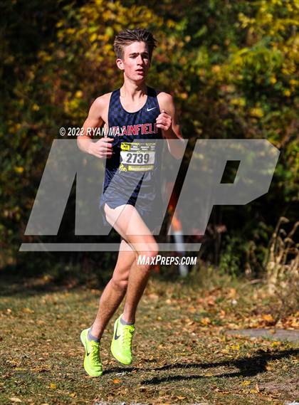 Thumbnail 2 in IHSAA Boys Cross Country Regionals photogallery.