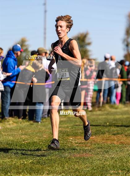 Thumbnail 1 in IHSAA Boys Cross Country Regionals photogallery.