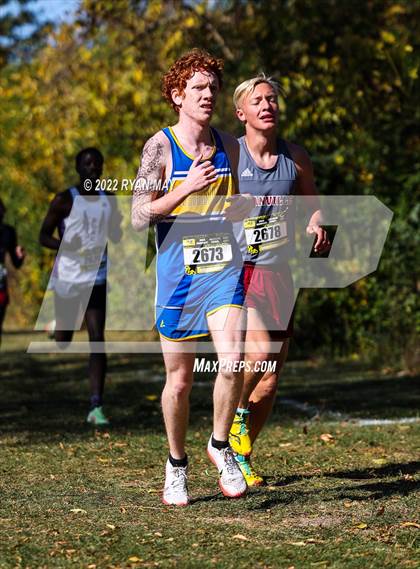 Thumbnail 2 in IHSAA Boys Cross Country Regionals photogallery.