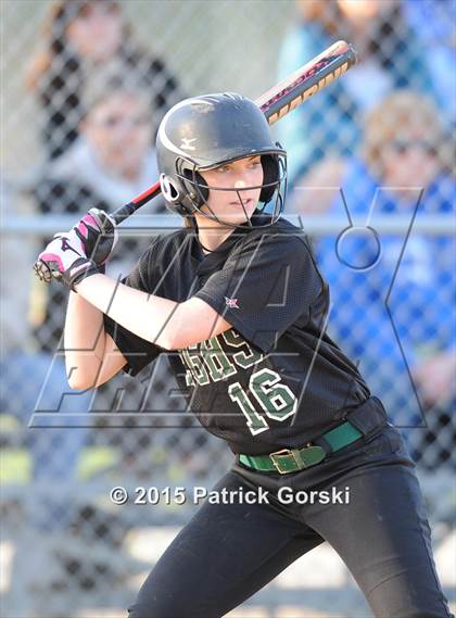 Thumbnail 3 in St. Charles North vs Elk Grove (IHSA Class 4A Sectional) photogallery.