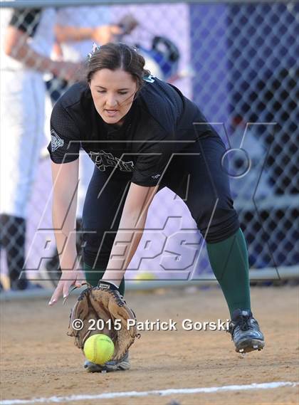 Thumbnail 2 in St. Charles North vs Elk Grove (IHSA Class 4A Sectional) photogallery.