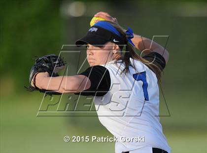 Thumbnail 3 in St. Charles North vs Elk Grove (IHSA Class 4A Sectional) photogallery.