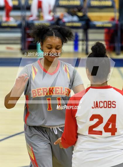 Thumbnail 1 in Berkeley vs Oak Ridge (CIF State Championships D1 Round II) photogallery.