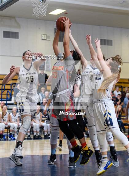 Thumbnail 2 in Berkeley vs Oak Ridge (CIF State Championships D1 Round II) photogallery.