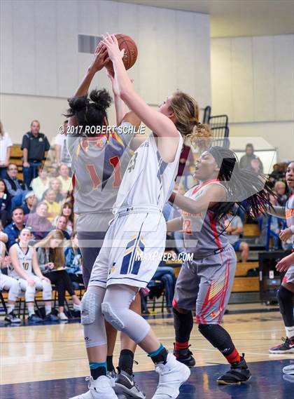 Thumbnail 1 in Berkeley vs Oak Ridge (CIF State Championships D1 Round II) photogallery.