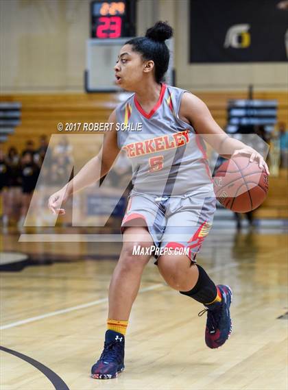 Thumbnail 2 in Berkeley vs Oak Ridge (CIF State Championships D1 Round II) photogallery.